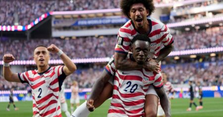 Videos: los tres goles de Estados Unidos a Paraguay en el primer tiempo imagen-13