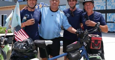 El mensaje de Tapia para los ciclistas que pasaron por 17 países para llegar al Mundial El mensaje de Tapia para los ciclistas que pasaron por 17 países para llegar al Mundial imagen-9