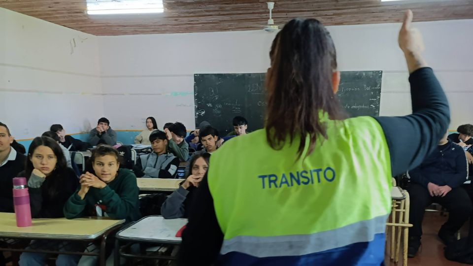 Eldorado realizará una jornada de concientización por el Día Nacional de la Seguridad Vial imagen-77