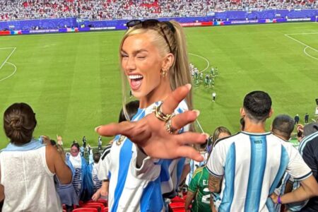 Kelci Rose, la nueva integrante de las mujeres de la Scaloneta, recibió todo el cariño de los hinchas argentinos Kelci Rose, la nueva integrante de las mujeres de la Scaloneta, recibió todo el cariño de los hinchas argentinos imagen-5