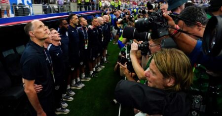Tuchel pidió a la FIFA revisar la ubicación de los fotógrafos tras su debut mundialista con Inglaterra Tuchel pidió a la FIFA revisar la ubicación de los fotógrafos tras su debut mundialista con Inglaterra imagen-20
