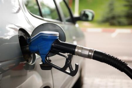 El Gobierno volvió a postergar la actualización de impuestos sobre los combustibles El Gobierno volvió a postergar la actualización de impuestos sobre los combustibles imagen-12