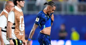 Raphinha rompió el silencio tras su lesión: “Haré todo lo posible para volver cuanto antes” imagen-2
