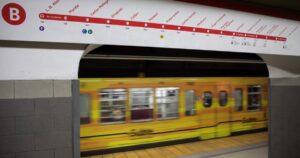 Liberarán molinetes de la Línea B de subte: los metrodelegados realizan una medida de fuerza este martes imagen-2