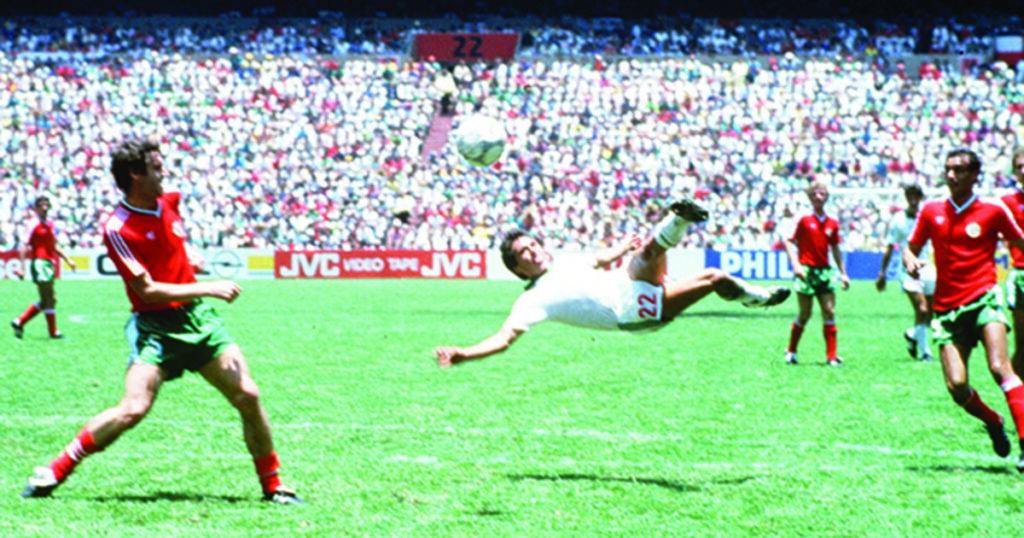 El Azteca y la historia del gol siglo del que revive Negrete: “Mi gol fue mejor que el de Maradona El Azteca y la historia del gol siglo del que revive Negrete: “Mi gol fue mejor que el de Maradona imagen-37