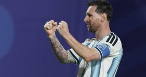 Lionel Messi arrancó su sexto Mundial: los récords que alcanzó y el sueño de ser el segundo argentino en integrar una lista exclusiva Lionel Messi arrancó su sexto Mundial: los récords que alcanzó y el sueño de ser el segundo argentino en integrar una lista exclusiva imagen-4