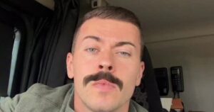 Alex Tensso, chófer: “Prefiero ser camionero a camarero, se gana mejor y mientras haga mi trabajo, nadie me dice nada” imagen-3