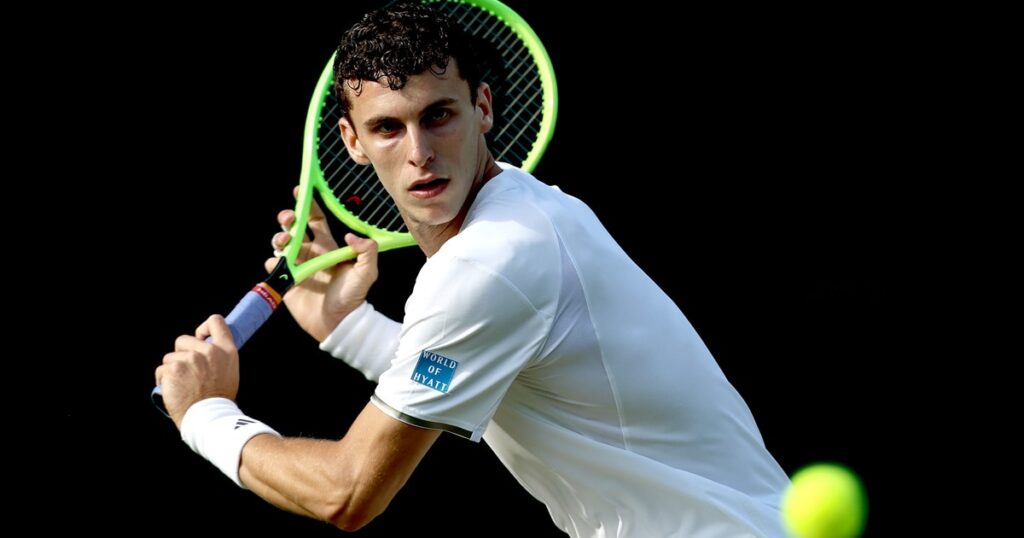 Inicio calamitoso en Wimbledon: ningún argentino ganó en el primer día de actividad imagen-40