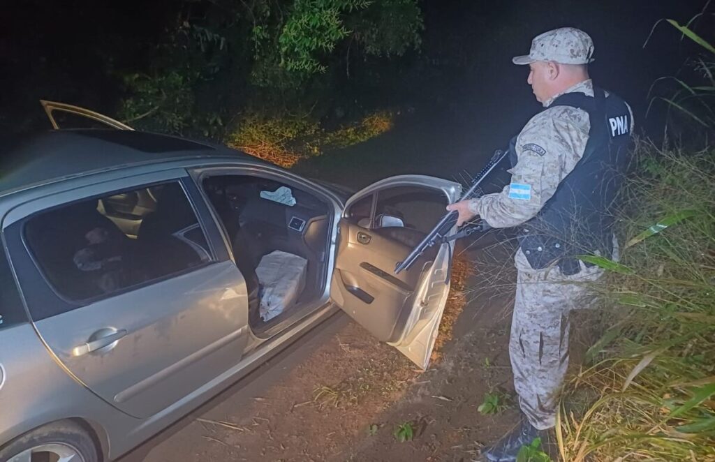 Golpe al Narcotráfico  en San Javier:  Prefectura San Javier secuestró más de 27 kilos de droga. imagen-4