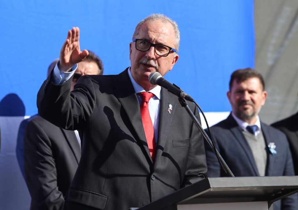 Passalacqua anunció la reducción de ministerios en el Presupuesto 2027 imagen-5