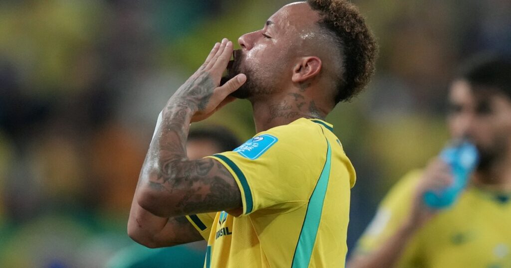 Neymar: lágrimas en el vestuario, mensaje a su amigo Messi y "podría jugar 200 minutos" imagen-40