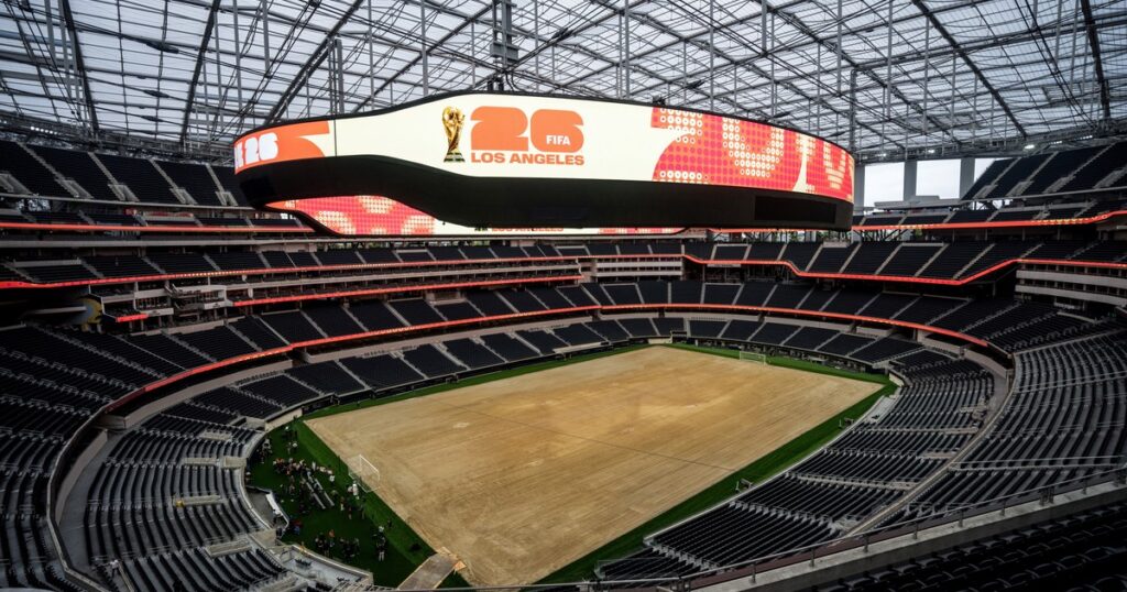 Marcha atrás: la FIFA permitirá que los hinchas ingresen al Mundial con botellas de agua imagen-5
