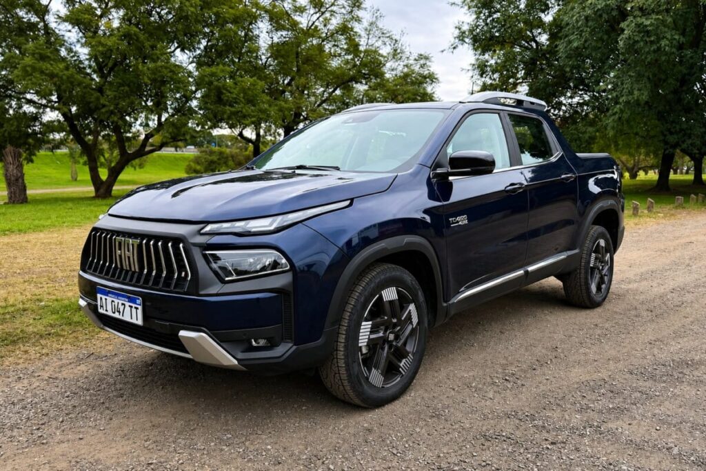 La pickup compacta de Fiat se renovó y equipa el motor de una más grande imagen-96