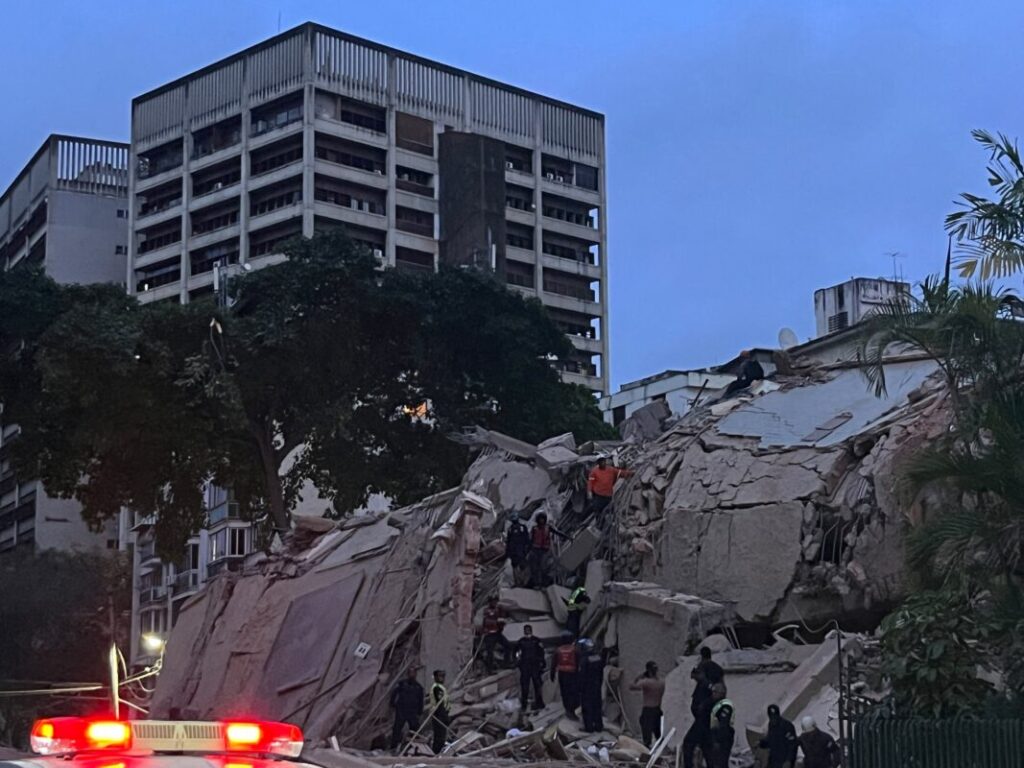 Los impactantes videos de los fuertes terremotos que sacudieron Venezuela imagen-95