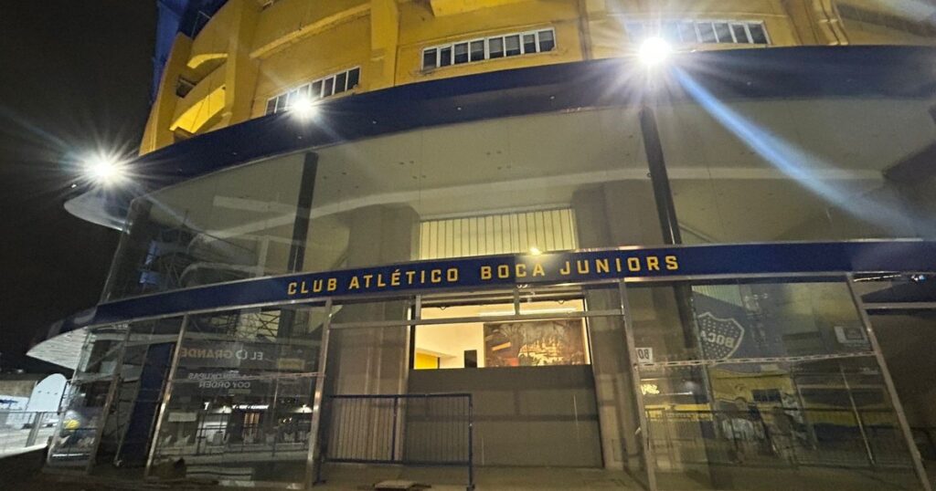 La nueva cara de la Bombonera: así va quedando el renovado frente del Templo imagen-5