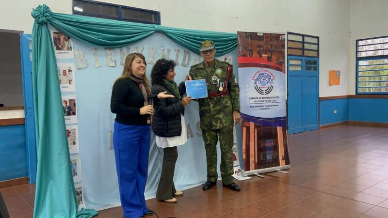 Santa Ana fue sede de una emotiva jornada de homenaje con la muestra itinerante “Héroes Misioneros en Malvinas” Santa Ana fue sede de una emotiva jornada de homenaje con la muestra itinerante “Héroes Misioneros en Malvinas” imagen-3