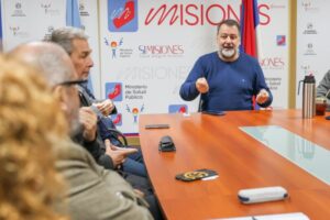 Salud Pública conformó la Sala de Situación de Eventos Climáticos ante la posible llegada de El Niño Salud Pública conformó la Sala de Situación de Eventos Climáticos ante la posible llegada de El Niño imagen-85