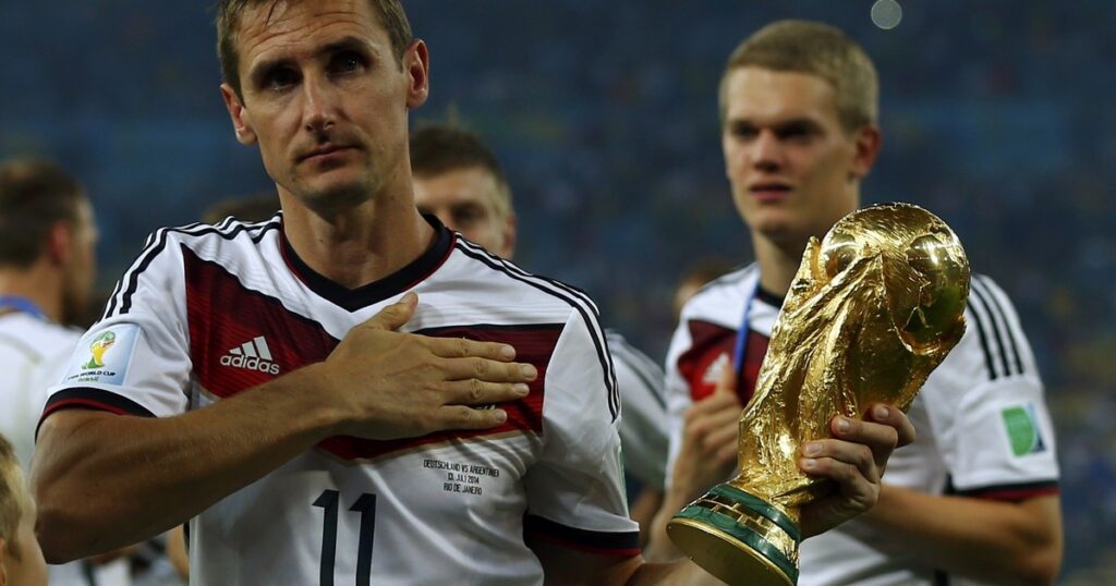Qué dijo Miroslav Klose tras ser superado por Lionel Messi como máximo goleador en Mundiales imagen-5