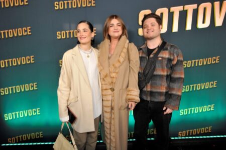 Tras años de distancia, Araceli González fue a ver a Adrián Suar al teatro y reveló: “Nos estamos revinculando” imagen-9