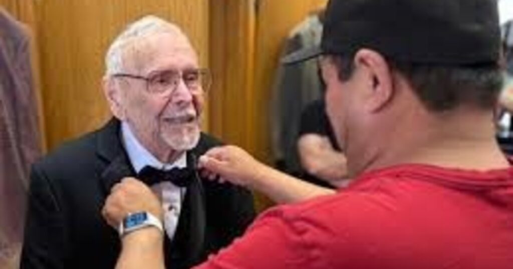 Ray Svejnoha, 100 años: “Si vas a estar de mal humor, no me hables porque no tengo tiempo para eso... Tengo mucho espacio para reír, bromear, hacer ese tipo de cosas y disfrutar” imagen-93
