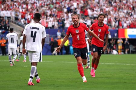 Inglaterra le ganó 2-0 a Panamá, se clasificó primero en su grupo y espera rival imagen-7