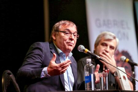 Gabriel Rolón, psicólogo:“Entre el deseo y uno mismo se interponen tantas cosas. Lo primero que se interpone son los deseos ajenos" imagen-18
