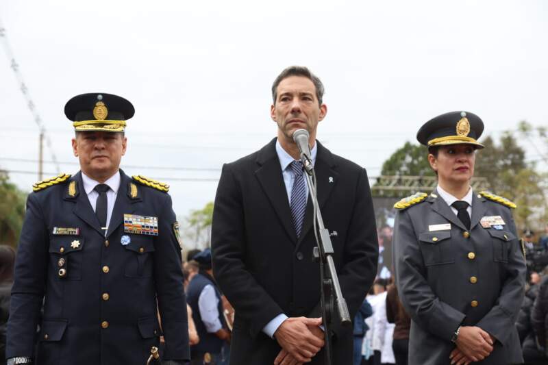 En una emotiva ceremonia 350 cadetes de la Policía de Misiones juraron fidelidad a la Bandera En una emotiva ceremonia 350 cadetes de la Policía de Misiones juraron fidelidad a la Bandera imagen-5