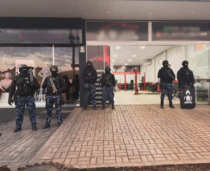 Allanaron viviendas por el presunto secuestro en Bernardo de Irigoyen: secuestraron municiones y un millonario contrabando de casi 9 mil vapeadores imagen-5