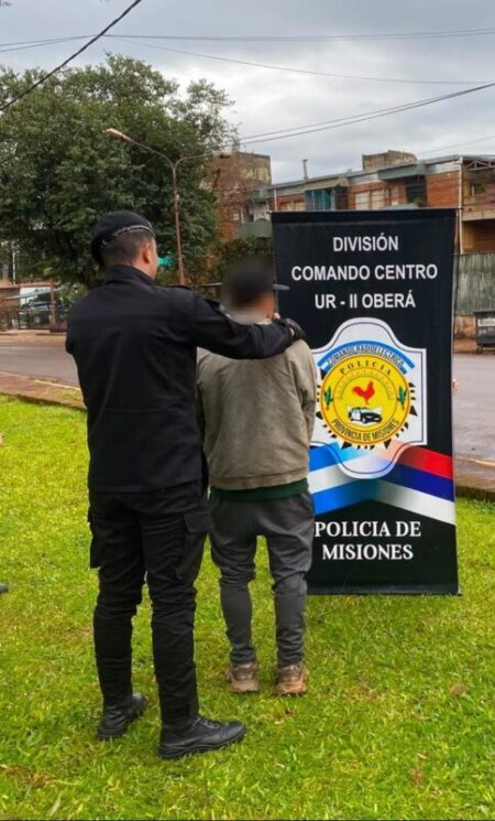 Dos ladrones fueron detenidos por una serie de hurtos en Oberá: uno fue identificado por cámaras y el otro seguía con la misma ropa utilizada en los h... imagen-121