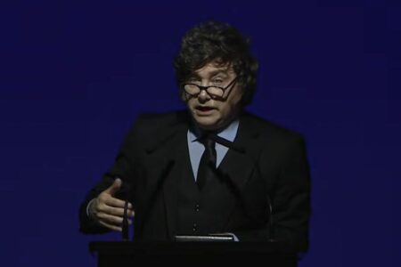Javier Milei y sus medidas, en vivo: la situación judicial de Adorni y un nuevo embate de Patricia Bullrich imagen-7