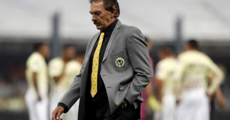La Volpe le recomendó un DT a Riquelme para Boca imagen-16