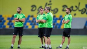 Arruabarrena suma un asistente egipcio y arma un cuerpo técnico internacional en Boca imagen-2