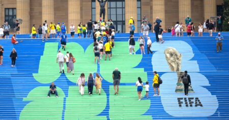 El plan de la hinchada de Brasil para mufar a la Argentina en una estatua de Rocky Balboa imagen-15