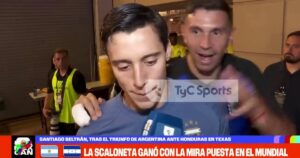 El apoyo de Dibu Martínez a Beltrán tras su debut en la Selección: "¡Vamos papá!" imagen-1
