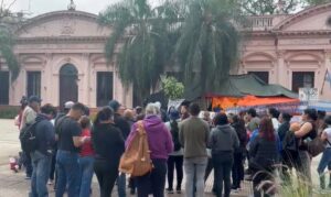 La CCC reclamó más módulos alimentarios frente a Casa de Gobierno imagen-2