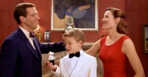 Se creía que esta obra maestra estaba desaparecida desde hace 80 años: una película familiar la colocó de fondo como si nada en una escena Se creía que esta obra maestra estaba desaparecida desde hace 80 años: una película familiar la colocó de fondo como si nada en una escena imagen-4
