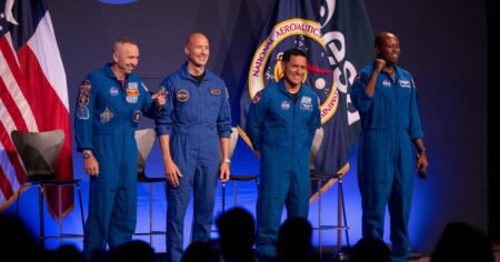 El italiano, el veterano de guerra, el debutante y el hombre récord: quiénes son los cuatro astronautas que eligió la NASA para Artemis III imagen-6