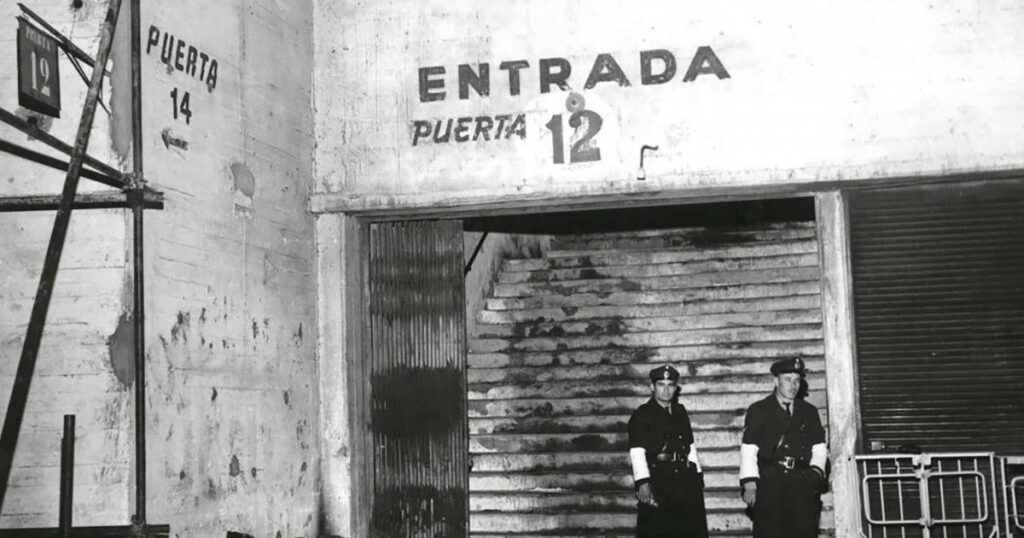 El recuerdo de Boca a 58 años de la tragedia de la Puerta 12 El recuerdo de Boca a 58 años de la tragedia de la Puerta 12 imagen-5