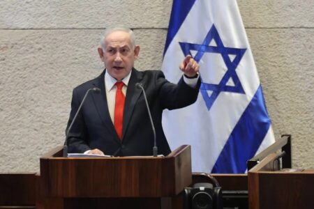 Netanyahu ordenó ataques en los alrededores de Beirut imagen-7