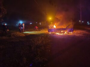 Iba conduciendo cuando su auto comenzó a prenderse fuego en San Javier imagen-71