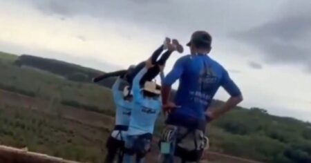 Una enfermera reveló que la joven arrojada desde un puente en Brasil seguía con vida tras la caída: “Tenía un pulso muy débil” imagen-11