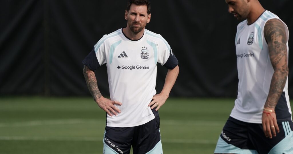 Crónica del entrenamiento de Messi en cierre de una jornada delicada imagen-5