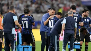 Scaloni, cauto antes de los 16vos de final: "Cabo Verde será duro, nos pondrá las cosas difíciles" - TyC Sports imagen-1