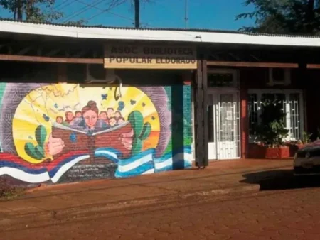 En Eldorado los jóvenes buscan respuestas en los libros: "Entender el mundo, lo que pasa" imagen-14