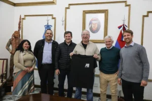 Misiones fortalece políticas de reinserción social junto a las fundaciones Espartanos y Tackleando Muros imagen-1