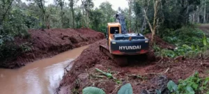 Se realizan tareas preventivas en el cause del arroyo Bonito ante la previsión de intensas lluvias imagen-2