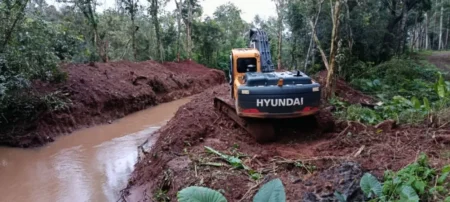 Se realizan tareas preventivas en el cause del arroyo Bonito ante la previsión de intensas lluvias imagen-6
