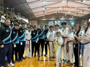 Taekwondistas de San Pedro conquistaron una docena de medallas en la Copa Tres Fronteras Taekwondistas de San Pedro conquistaron una docena de medallas en la Copa Tres Fronteras imagen-1