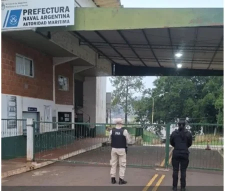 Suspendieron el paso fronterizo de Alba Posse por la crecida del río Uruguay imagen-7