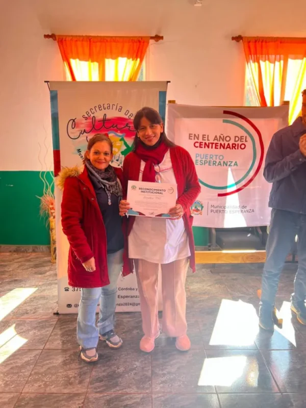 Alumnos de la primaria diseñaron la imagen oficial del centenario de Puerto Espernza imagen-5